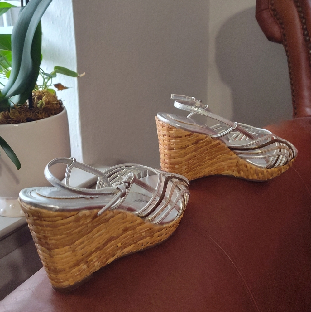 CONNIE SANDAL SIZE 6M - Picture 6 of 11
